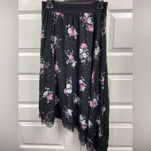Romantic Earthy Maxi Skirt Dainty Fairy Cottagecore  Floral Medium Lace Trim